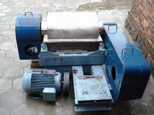 DECANTATION CENTRIFUGE SHARPLES P-2000 SUPER-D-CANTER